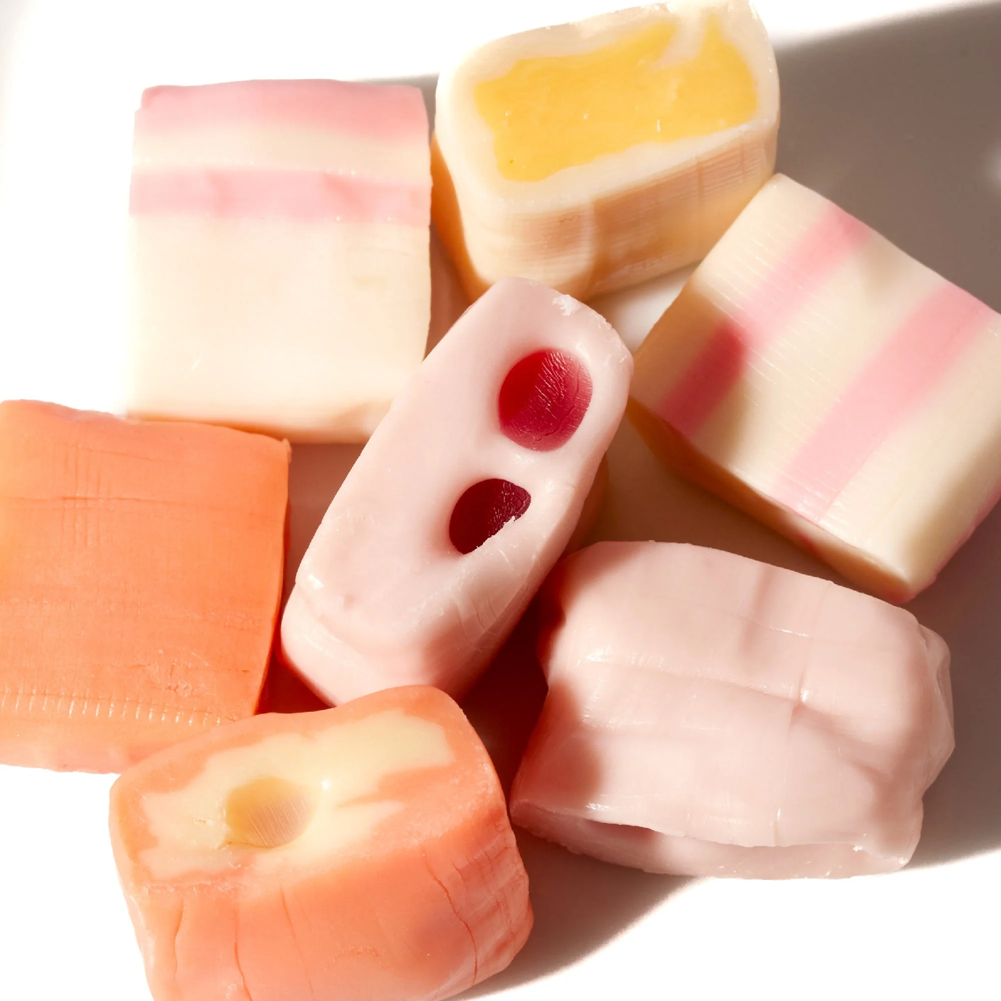 UHA Mikakuto Puchao Gummy Candy: Fruit Mix - Image 2